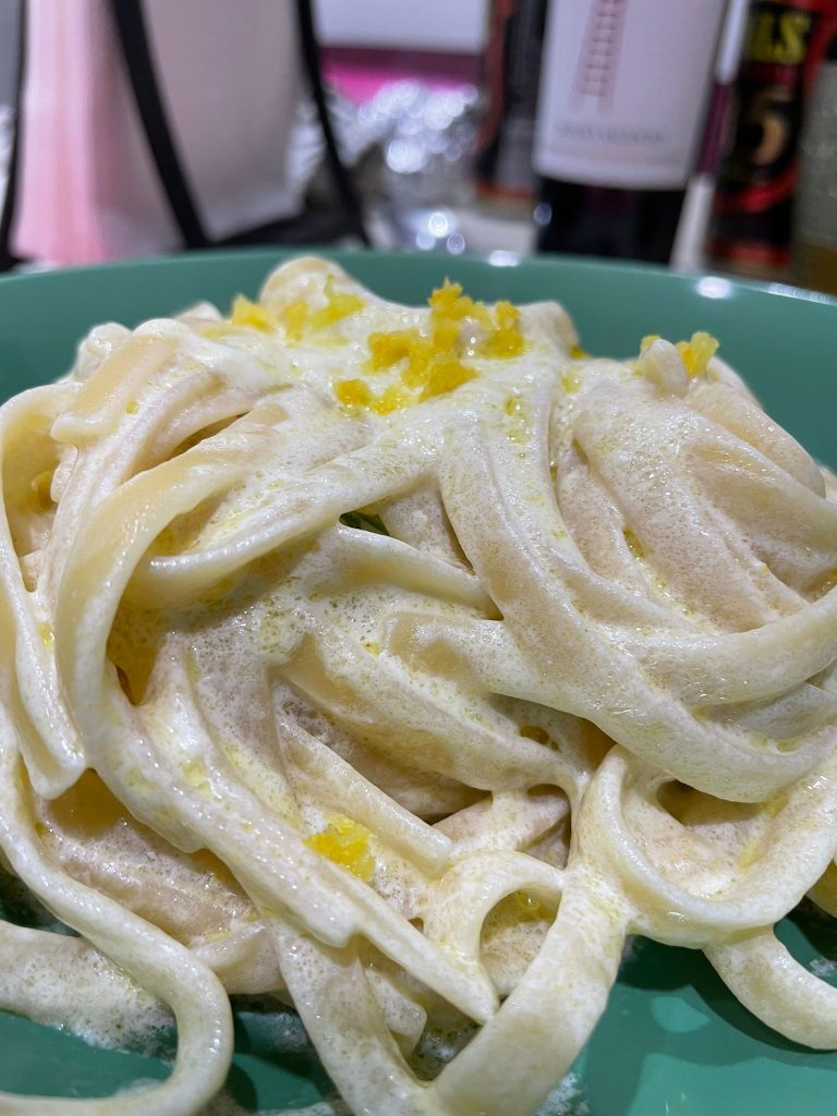 Le linguine al limone per le prime ricette fresche in ottica estate