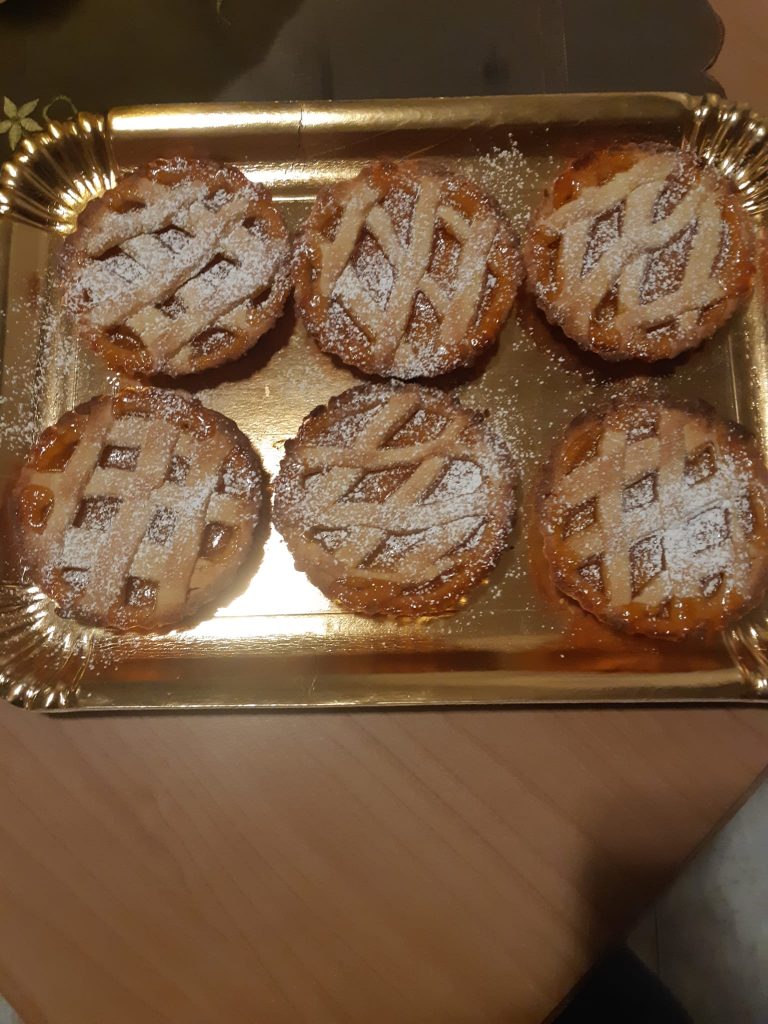 Un dolce per un pigiama party, scelgo le  Crostatine a marmellata e a cioccolato, le Mulino bianco? Ma no! Meglio quelle create con Ingegno da Pastry Chef