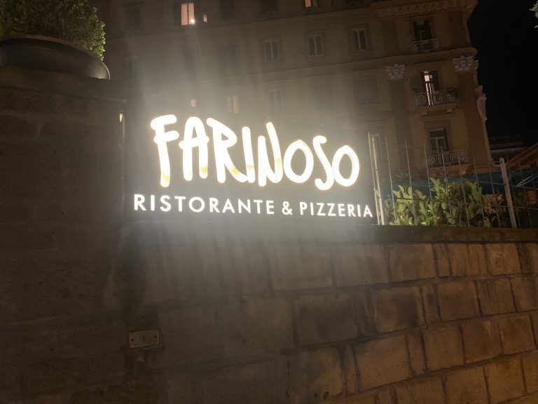 Per una tranquilla Pizza in famiglia ecco il DiretTour al Ristorante Pizzeria Farinoso, apprezzando gusto di Pizza ed impegno di giovani collaboratori!