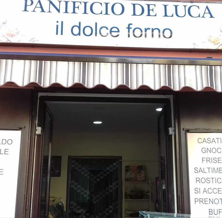 Al Panificio De Luca Il dolce forno, il Pane è puro, prodotto bene e sa di farina!