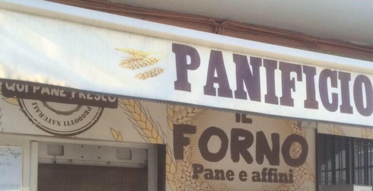 É possibile da Il Forno Panificio trovare pane e affini