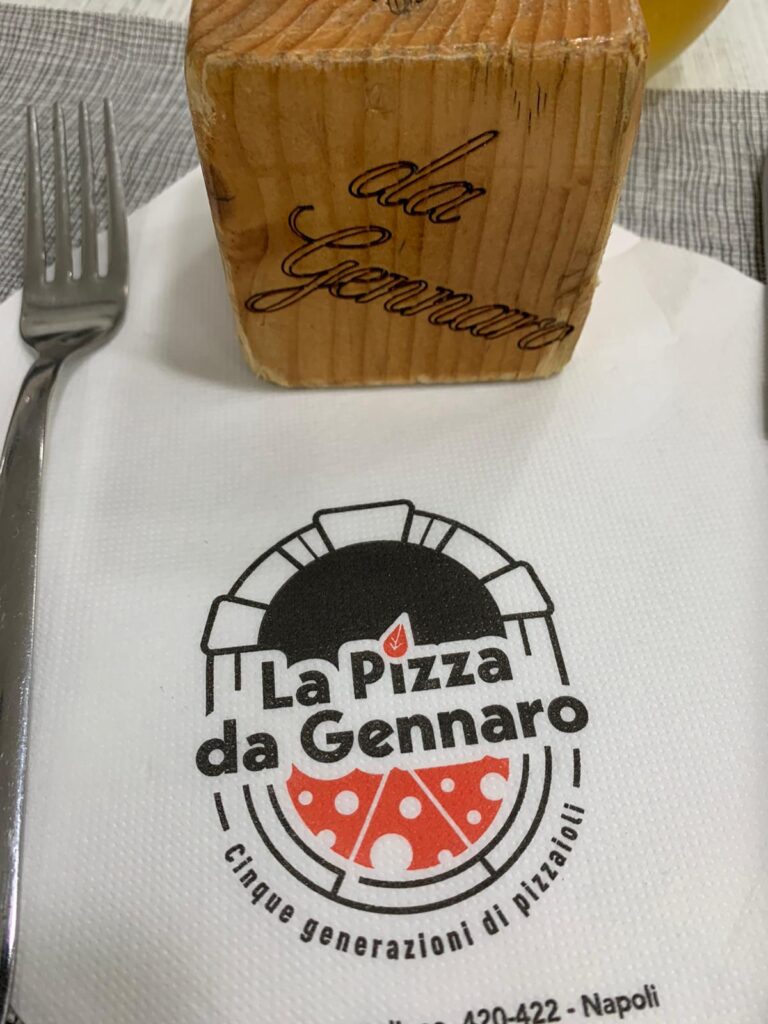 Il DiretTour alla Pizzeria Da Gennaro, per scoprire che c’è “del buono” nella convivenza tra stile moderno e stile centenario