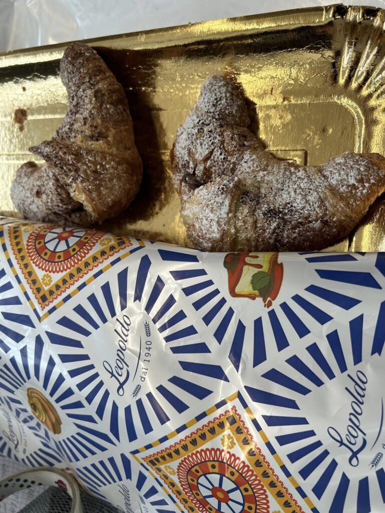 Il DiretTour e la colazione in azienda con il cornetto delle Pasticcerie Leopoldo