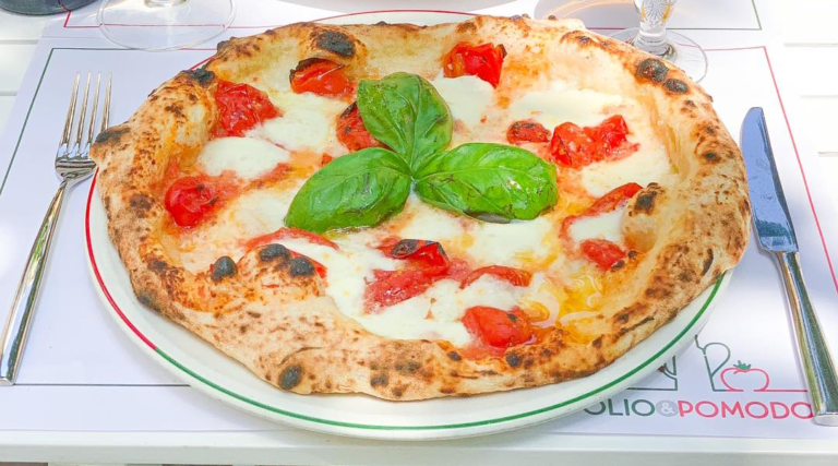 Alla Pizzeria Olio & Pomodoro la Pizza Margherita al filetto di Antonio Rusciano