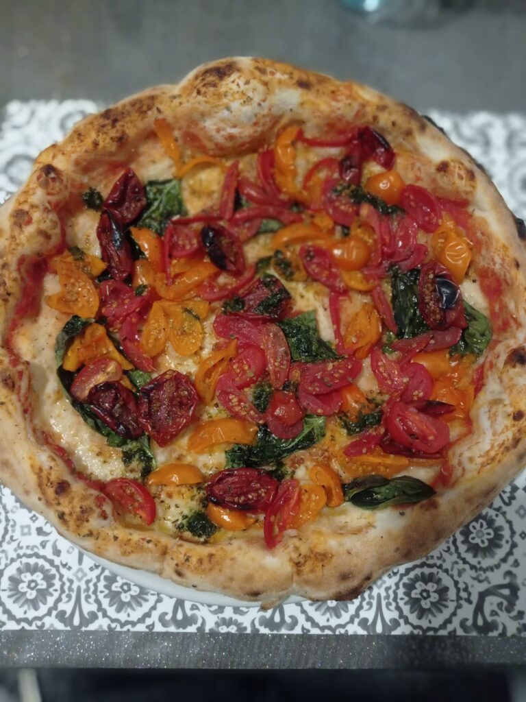 Alla Pizzeria Cafasso la Pizza Marinara, versione Don Ugo, è gourmet e buona!